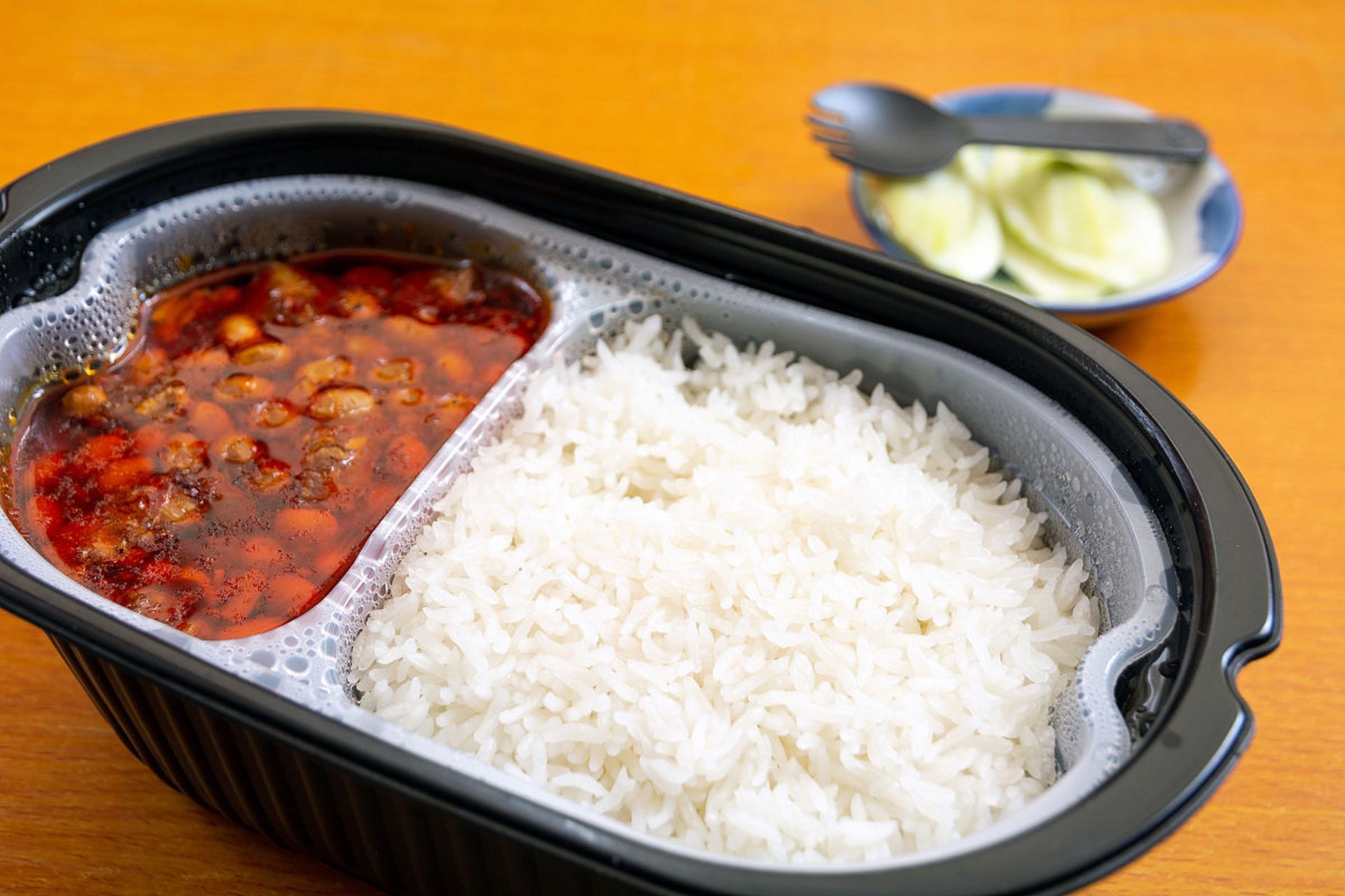 选择时别忘了考虑个人口味偏好及预算哦～[原文:自热米饭哪个品牌好吃