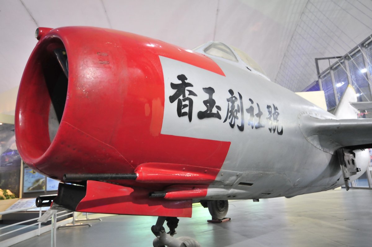 常香玉为抗美援朝志愿军捐赠飞机,没有国哪来的家