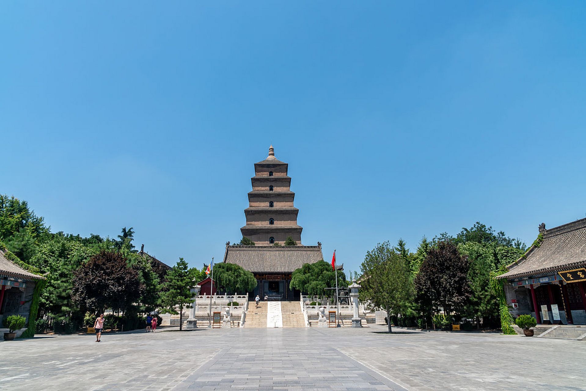 城市大玩家# 大雁塔,这座屹立在陕西省西安市大慈恩寺内的古塔,是