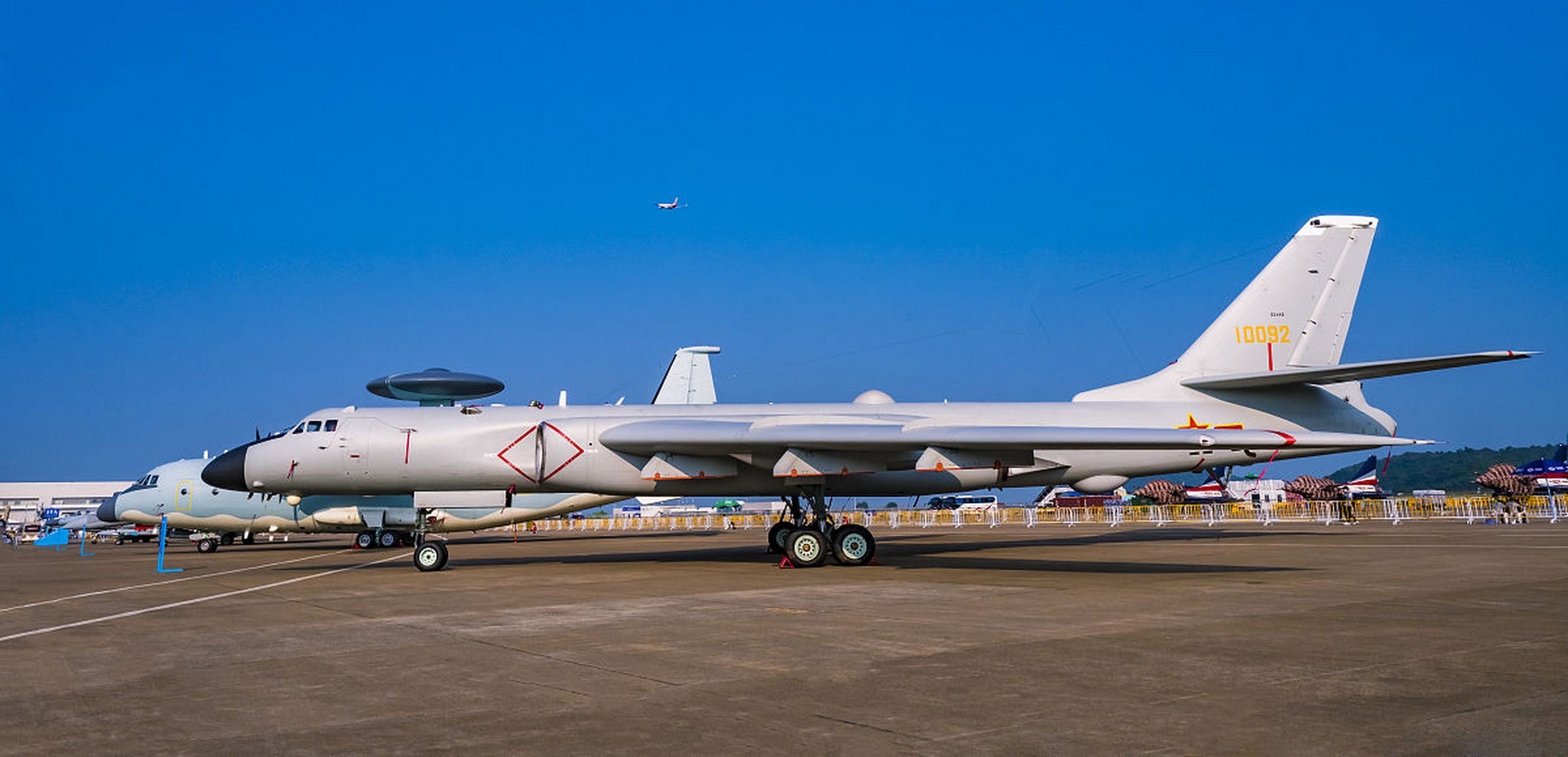 轰20战略轰炸机即将国庆亮相# 重磅军事!