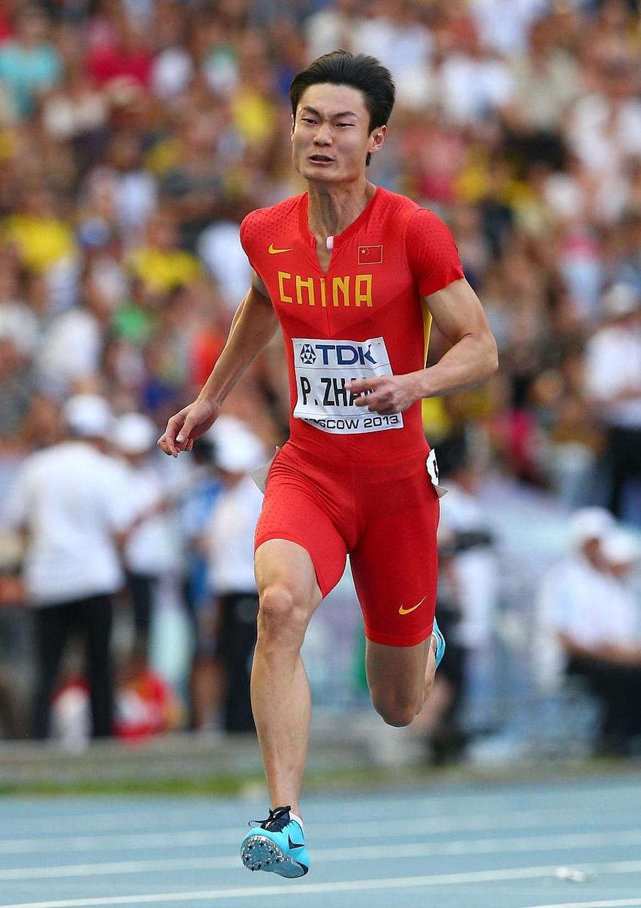 飞人张培萌是中国田径队第一位跑到10秒的运动员,参加过3届奥运会