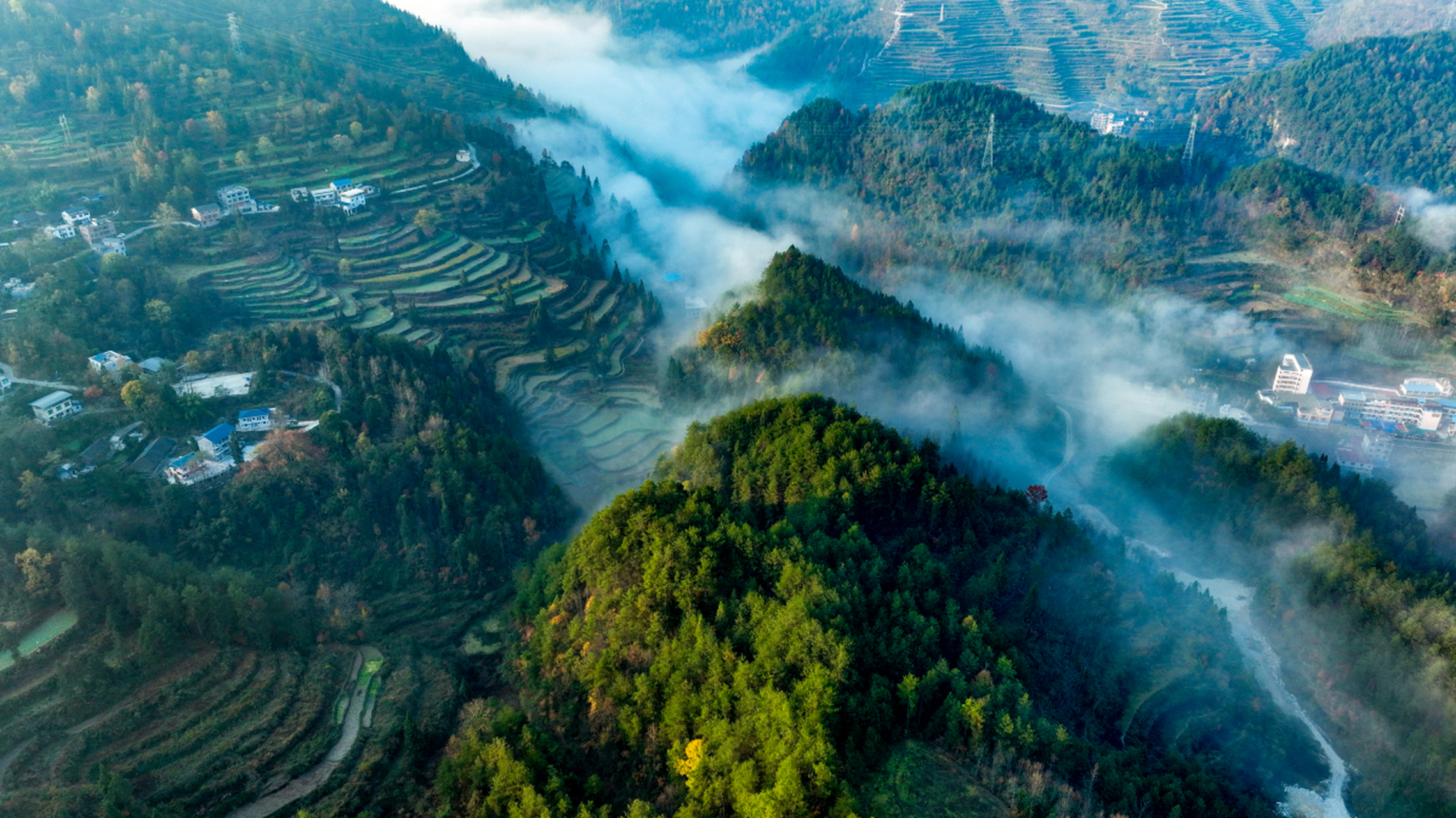酉阳酉水河景区:土家族的摇篮,自然的艺术画廊  在重庆酉阳县的深山之