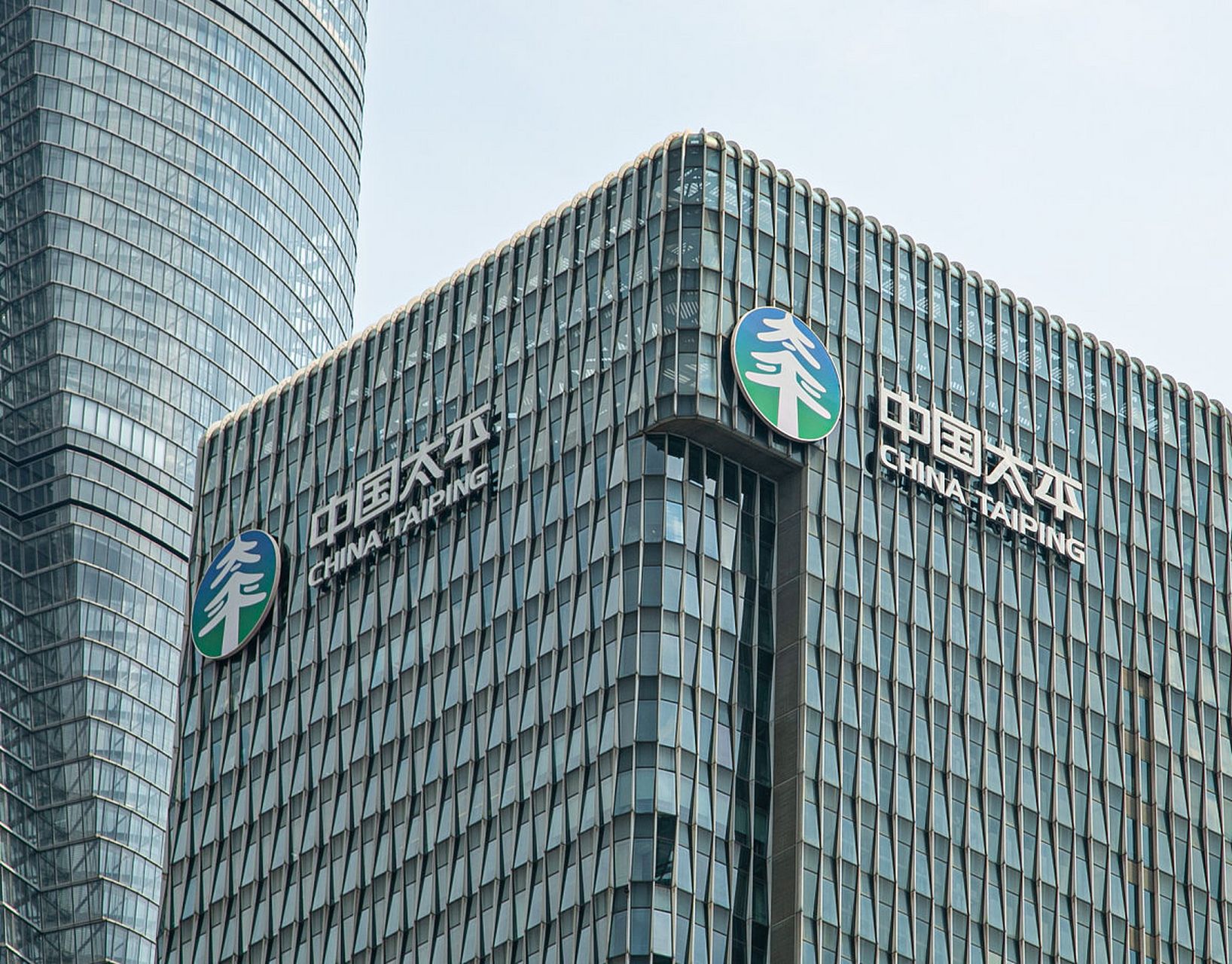 当陆家嘴国泰人寿被罚211万的消息传出,这个话题再次引发了社会的广泛