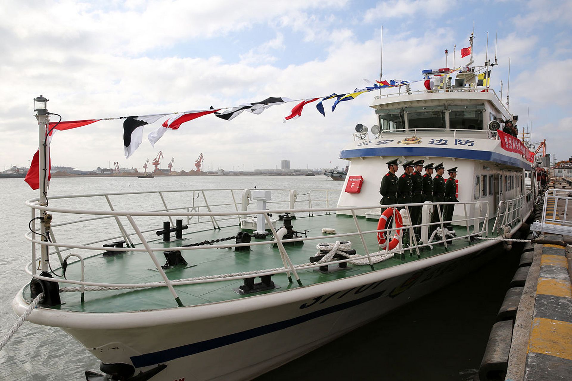 东海海警局谢图片