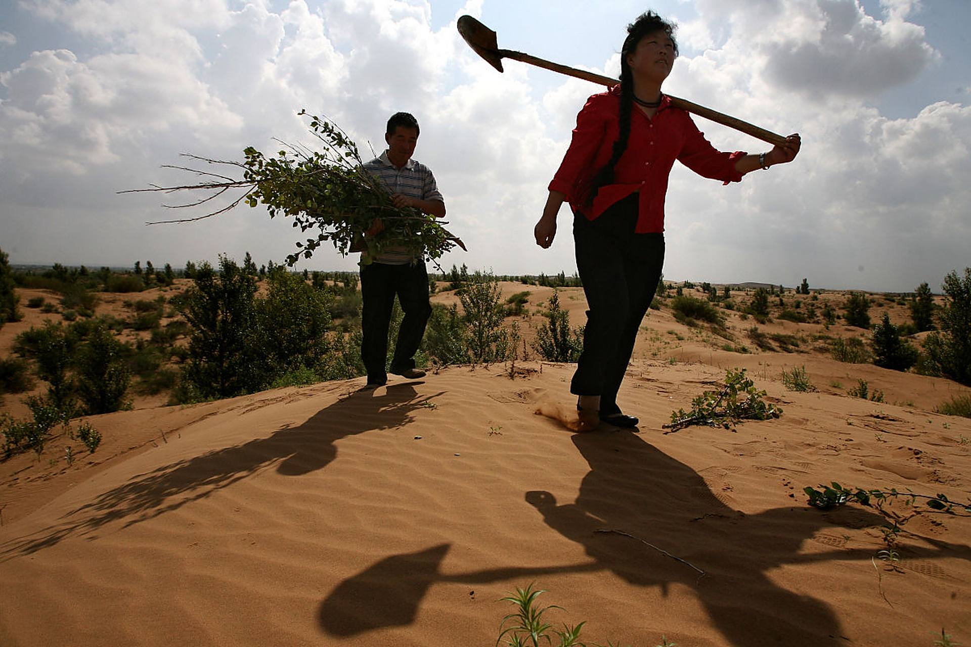 1985年,19岁的女孩殷玉珍,父亲为报恩,把她嫁到了