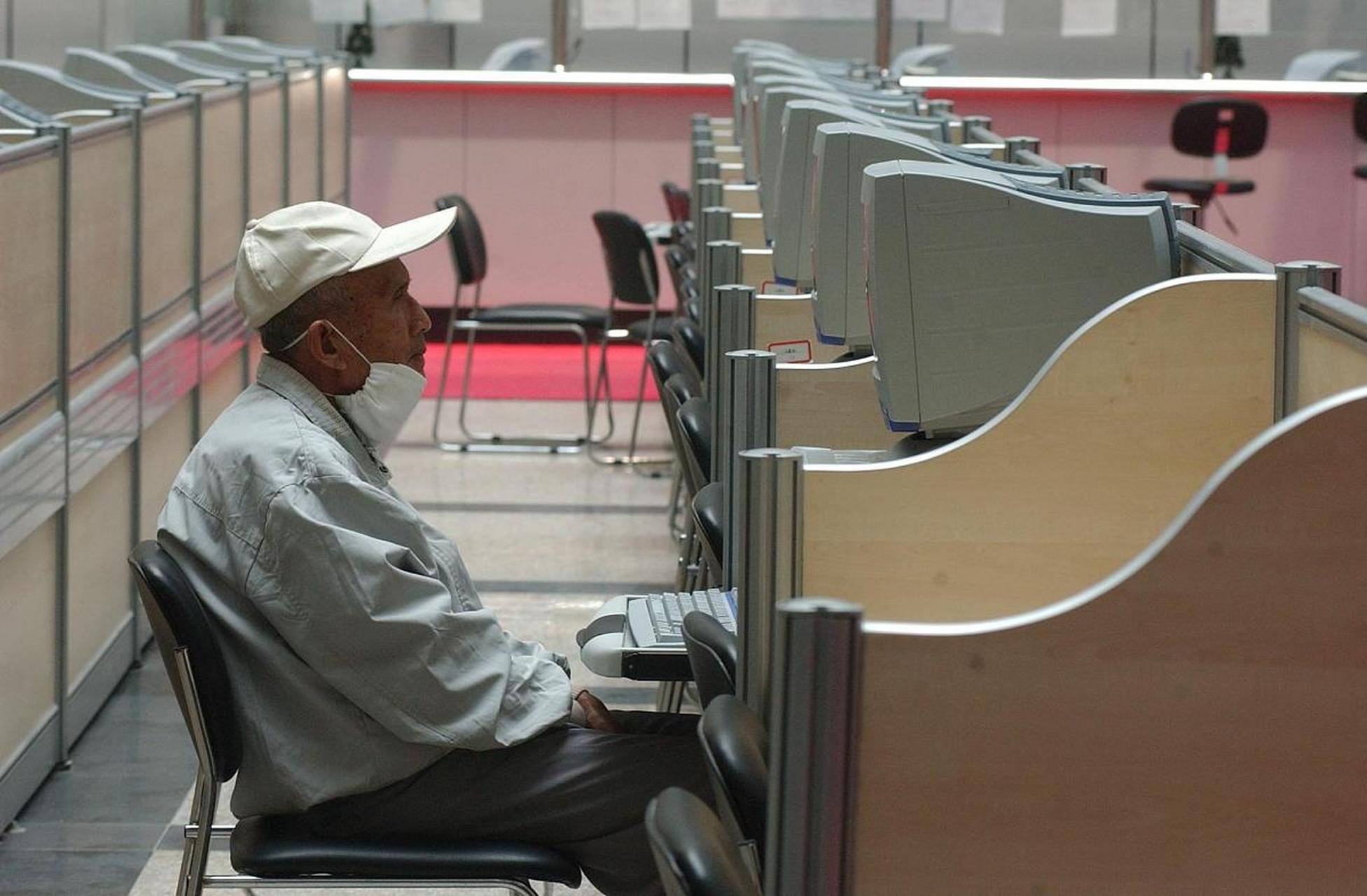 1万变50万,大爷炒股的秘诀很简单  最近一个大爷炒股1万变成50万登上