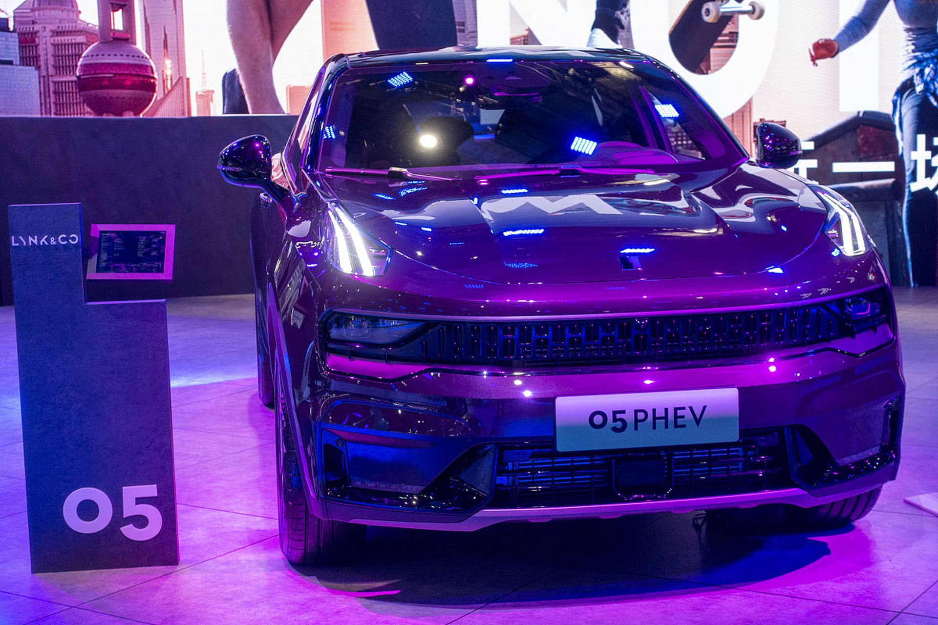 今天我们将深入剖析领克车队在2023 tcr赛事中所取得的世界冠军,看看