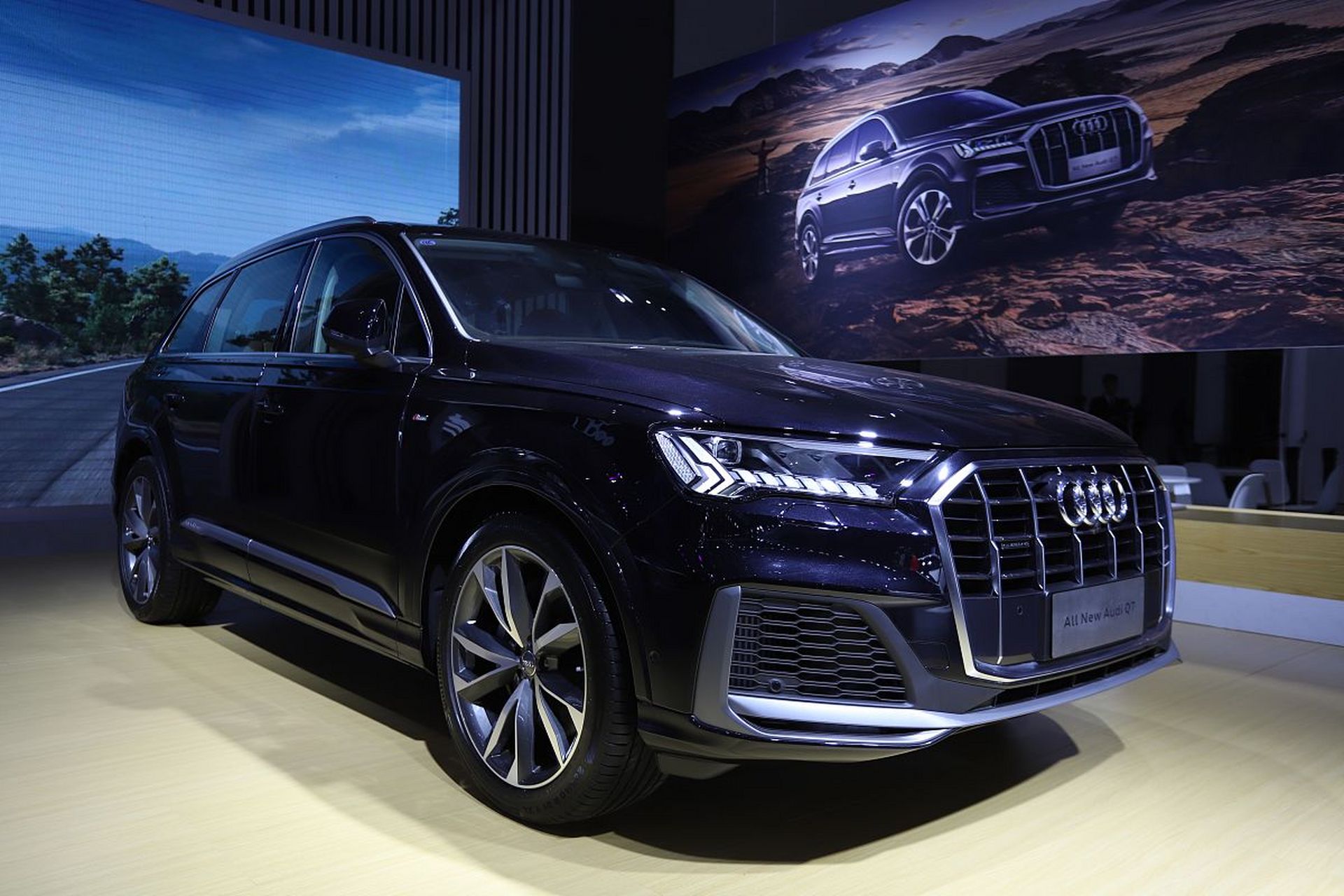 款2021年的新q7可不仅仅是一辆车,更是奥迪品牌对于驾驶体验的全新