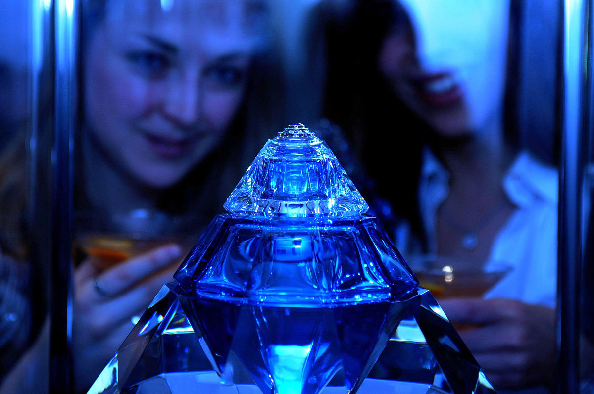 蓝宝石婚:四十五周年结婚纪念日