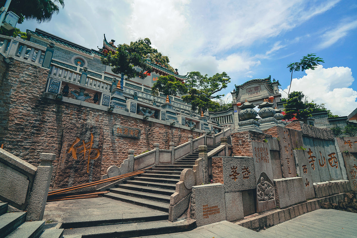 山寺诗词18首:客旅人生意转迷,秋风落叶两凄凄