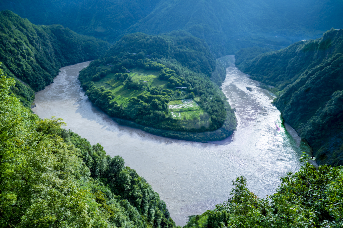 云南怒江第一湾风景区图片