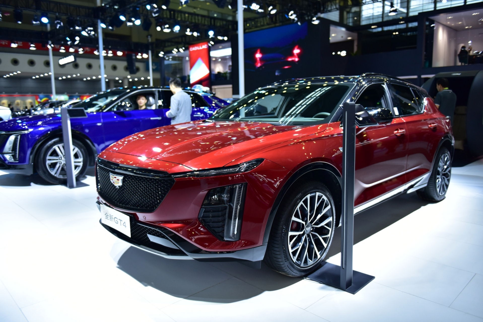 凯迪拉克gt4不仅是一款炙手可热的轿跑suv,更是一台充满个性和先锋