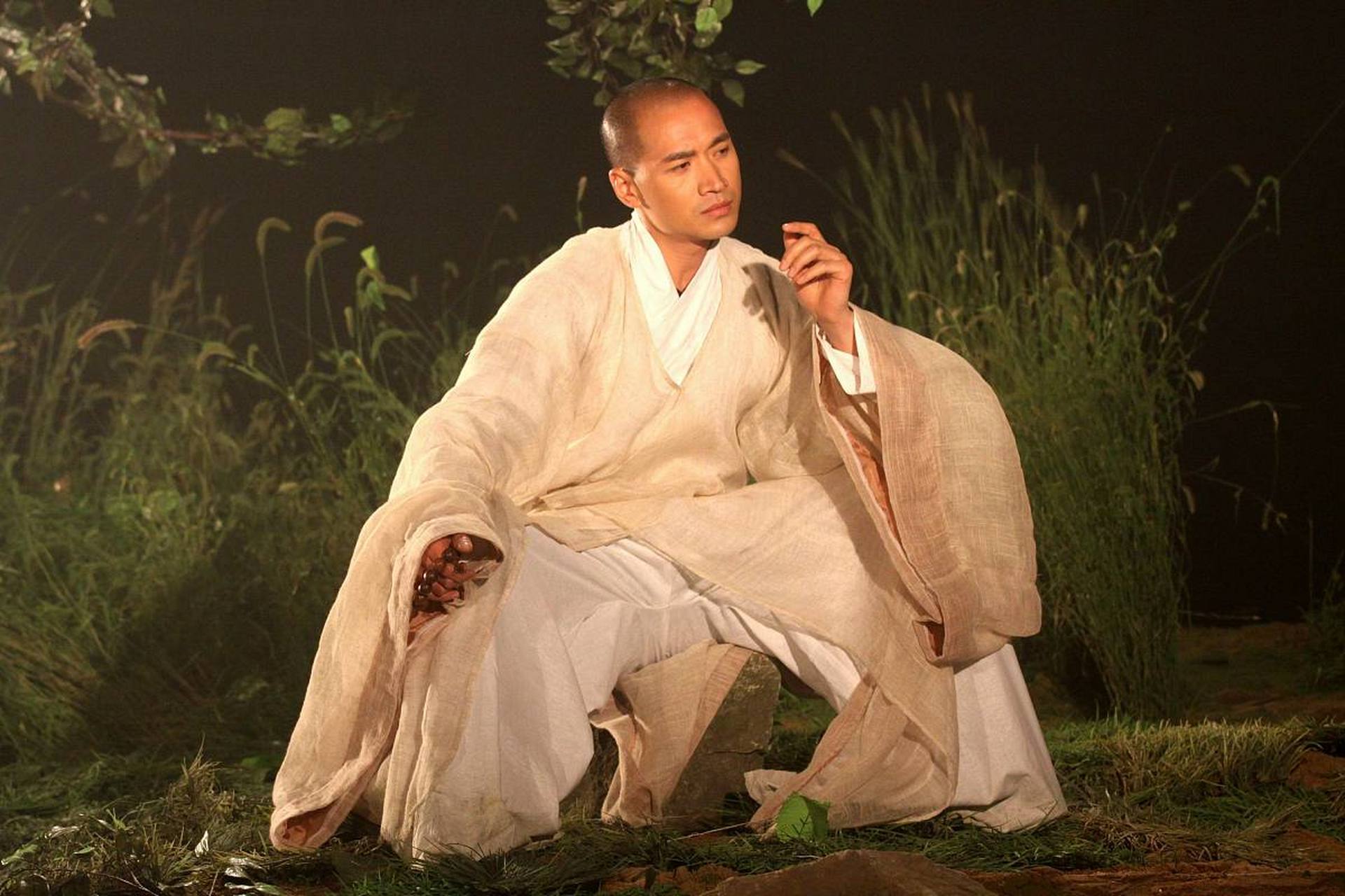 男孩是辩机法师的转世,但身上带有佛光,高阳惧怕他.