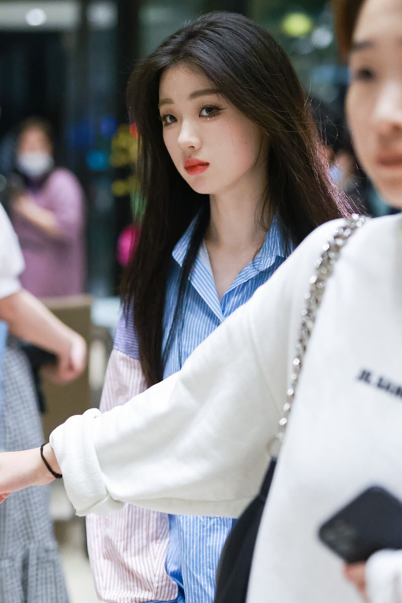 单依纯说大学生发疯状态非常好,生活美好多发疯,有什么不好呢