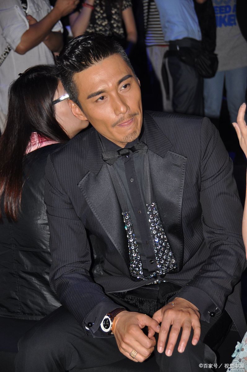 54岁胡兵晒体检报告,身体年龄竟25岁!他是这样做到的