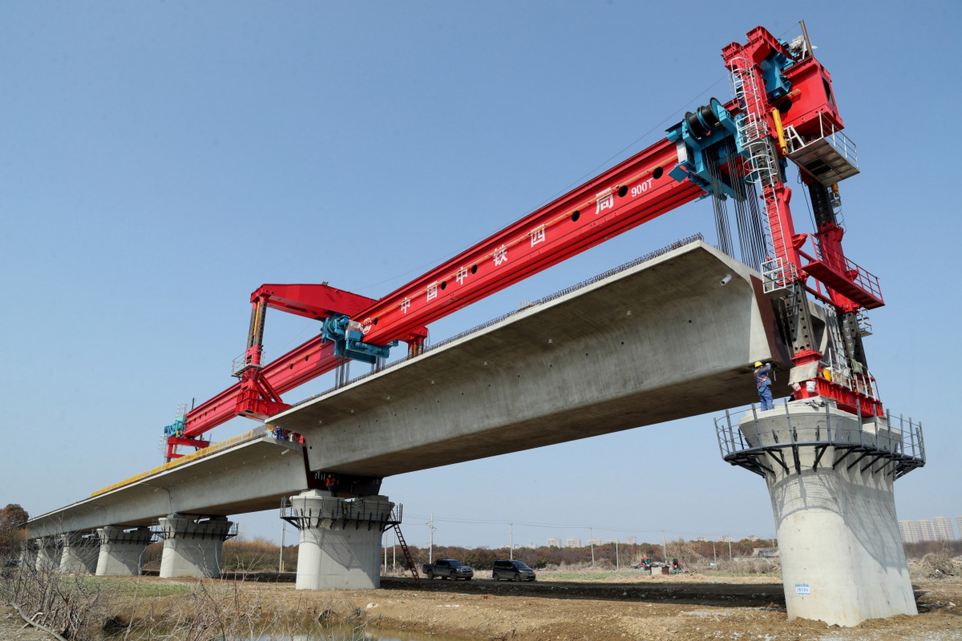 [原文:门式起重机和桥式