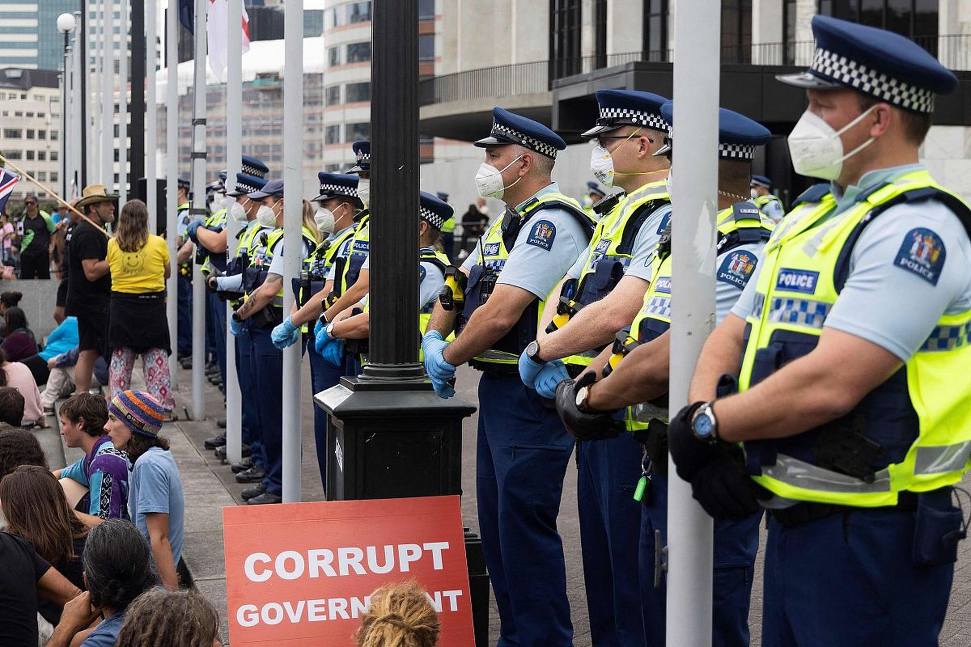 1925年8月8日——美国4万名三k党党徒举行示威  1925年8月8日有4万多