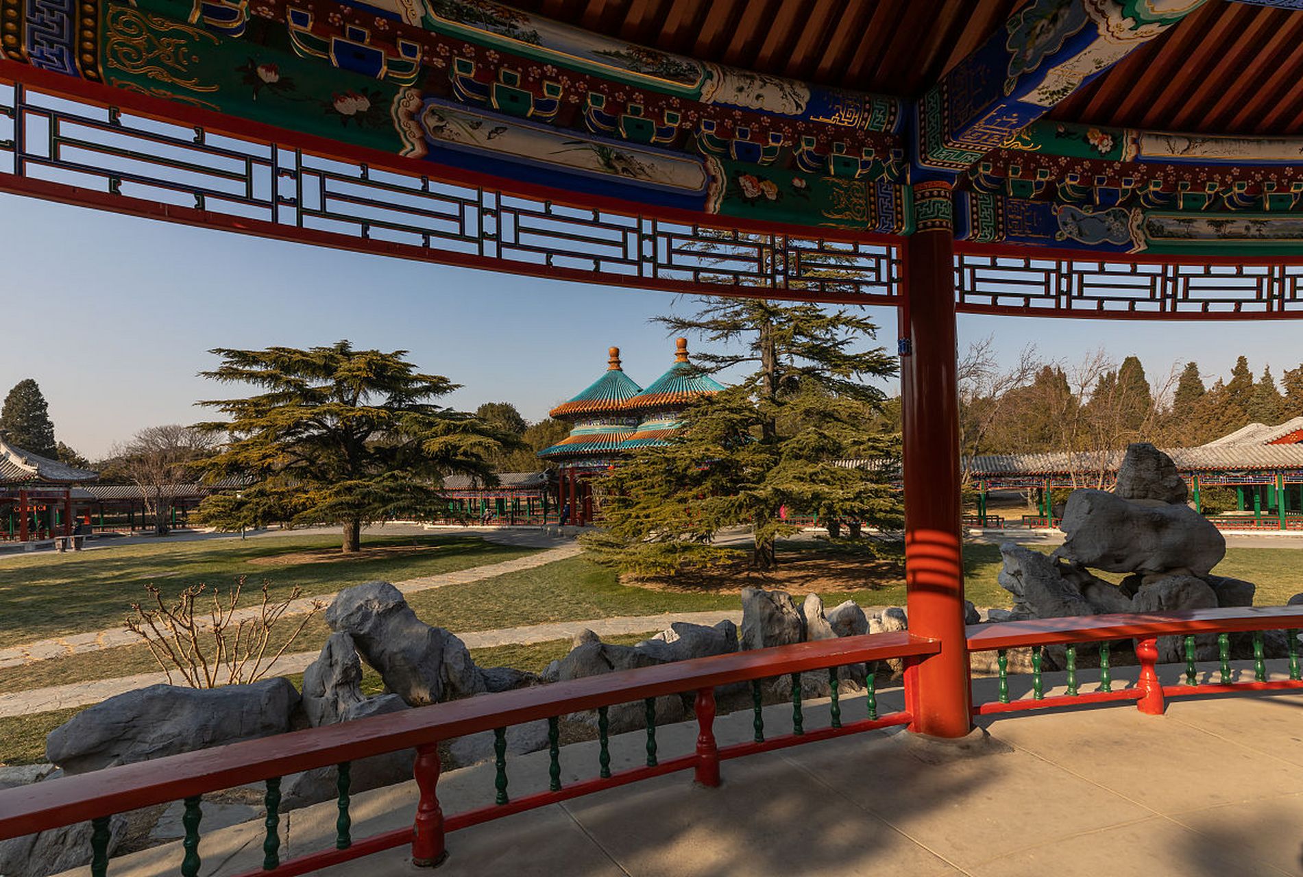 石景山区是北京市的市辖区,拥有丰富的旅游资源,包括世界文化遗产