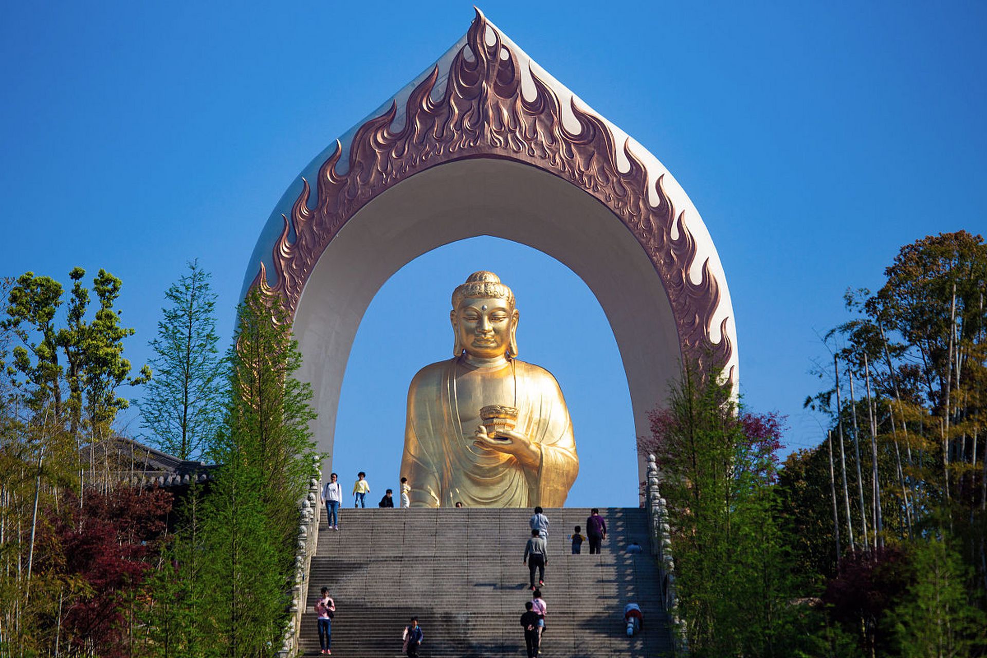 东林大佛