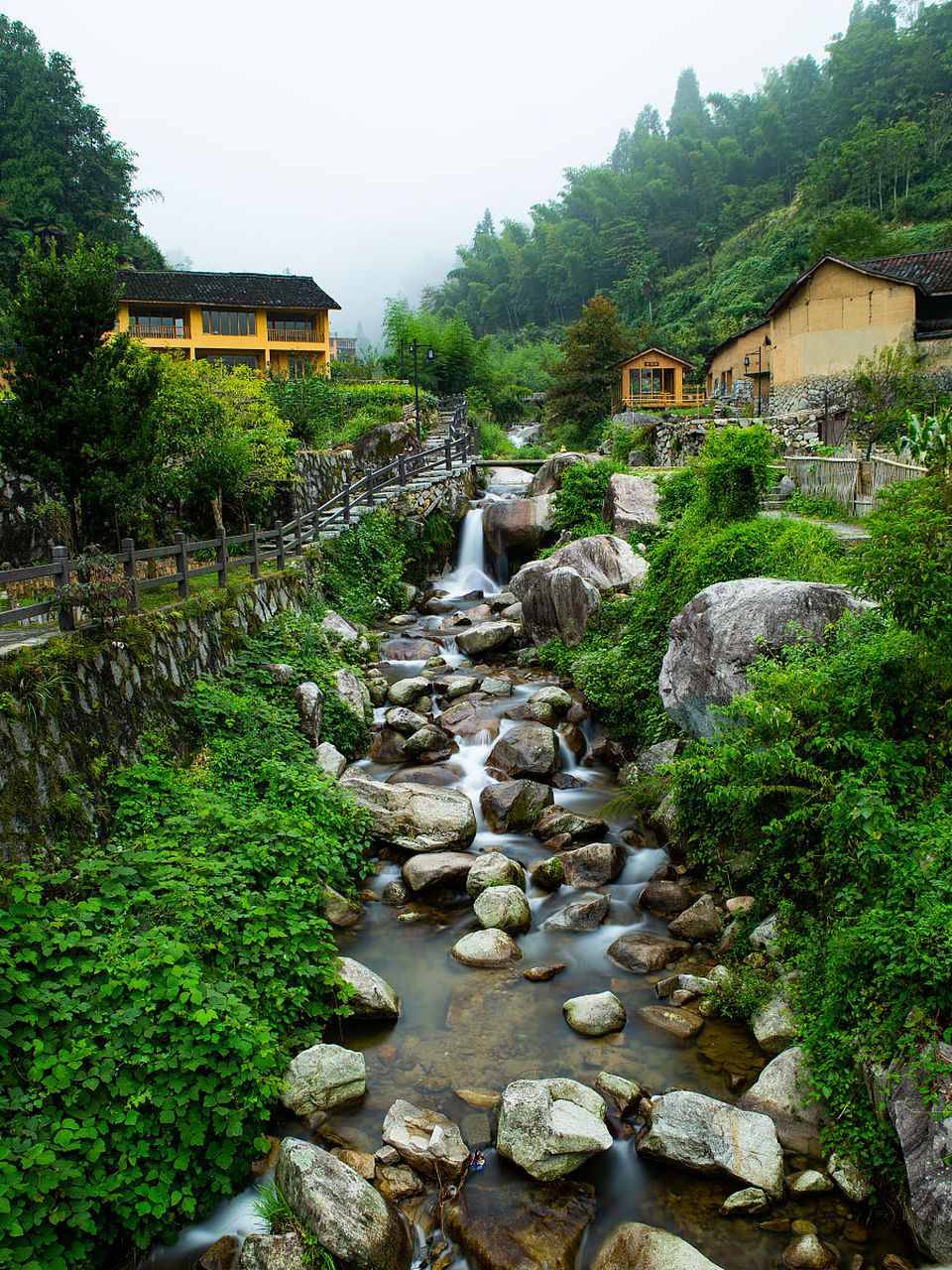 "浙江省份秋意"在龙泉宝溪景区尽显魅力.