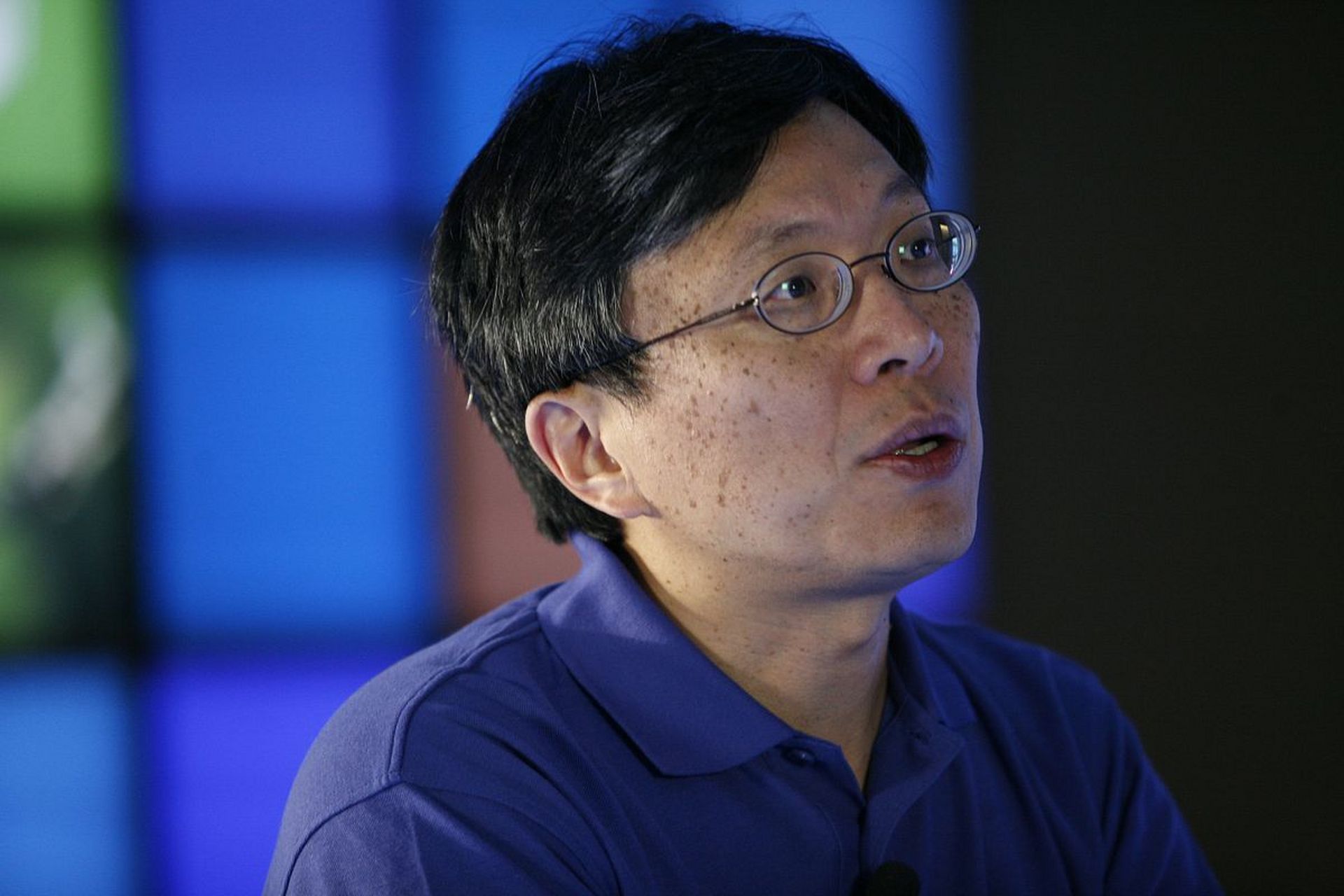 近日,一则关于大学生偶遇周鸿祎当场投简历的新闻引起了广泛关注.