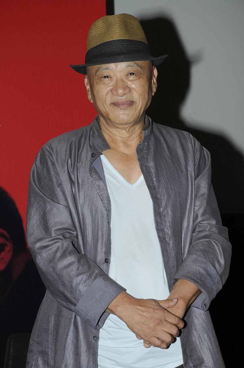 武打演员孟海去世了,这位传奇的武术家和电影明星的离世,不仅让影视界