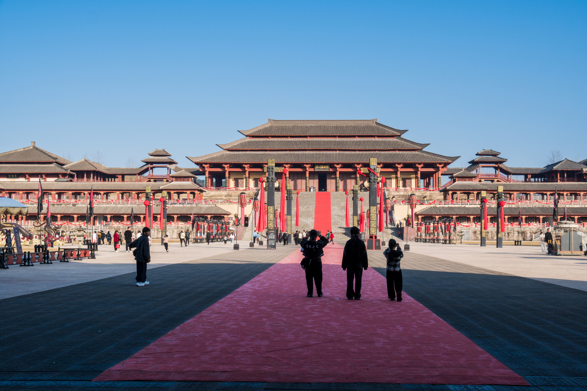 城市大玩家# #玩转江苏# 中国春秋淹城旅游区,坐落为江苏常州,是一个