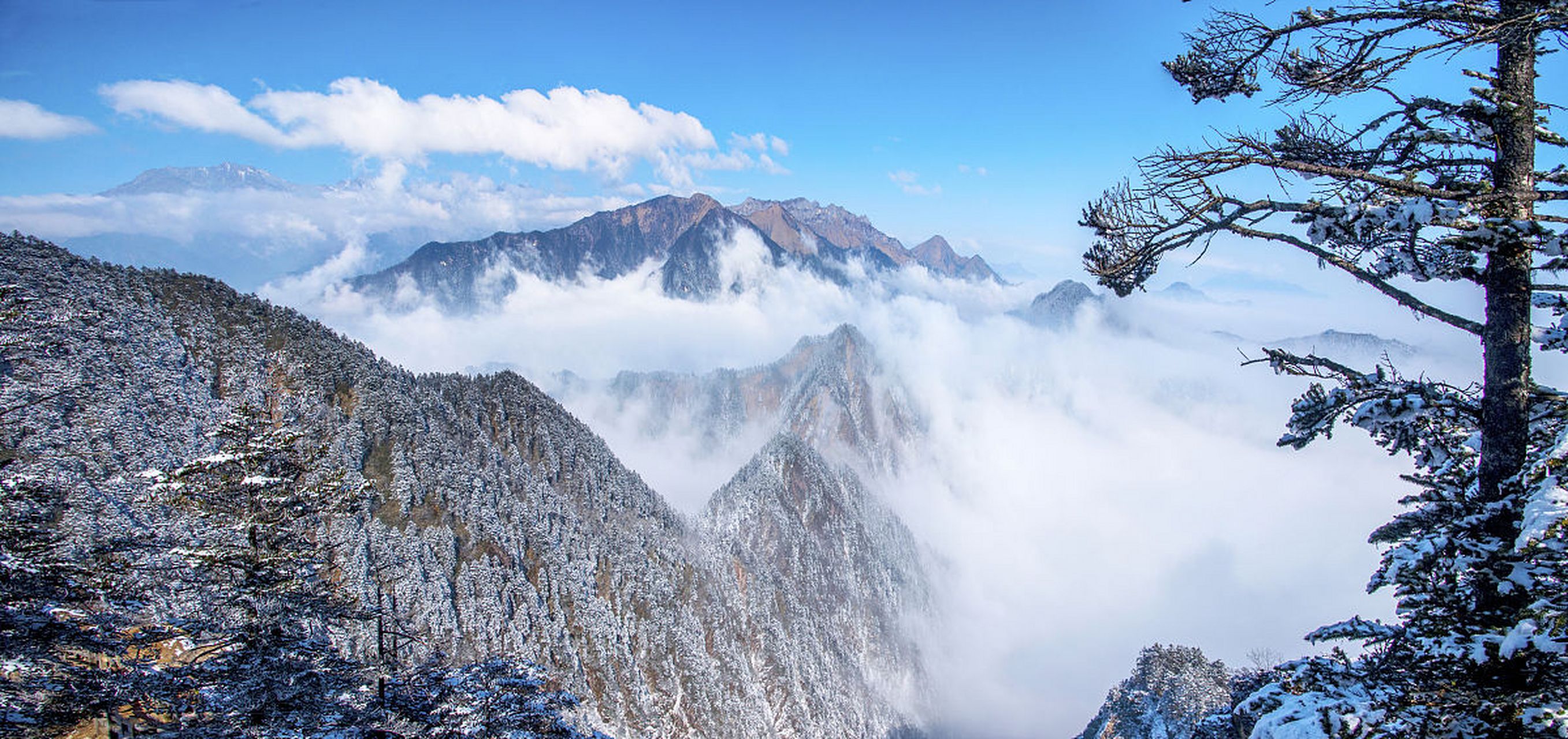 河南雪山景点图片