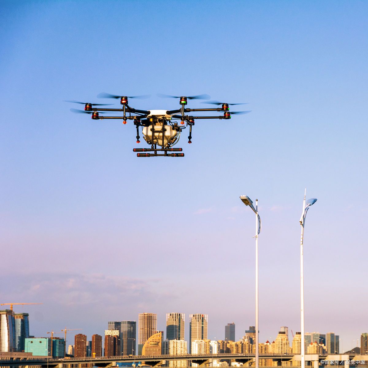 机以其超凡的性价比,成为消费者的首选——那就是我们的最便宜无人机