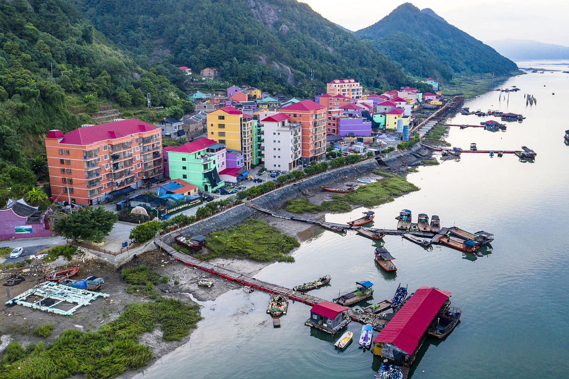 霞浦县松港街道北岐村海边景色如诗如画,吸引了众多影友纷至沓来