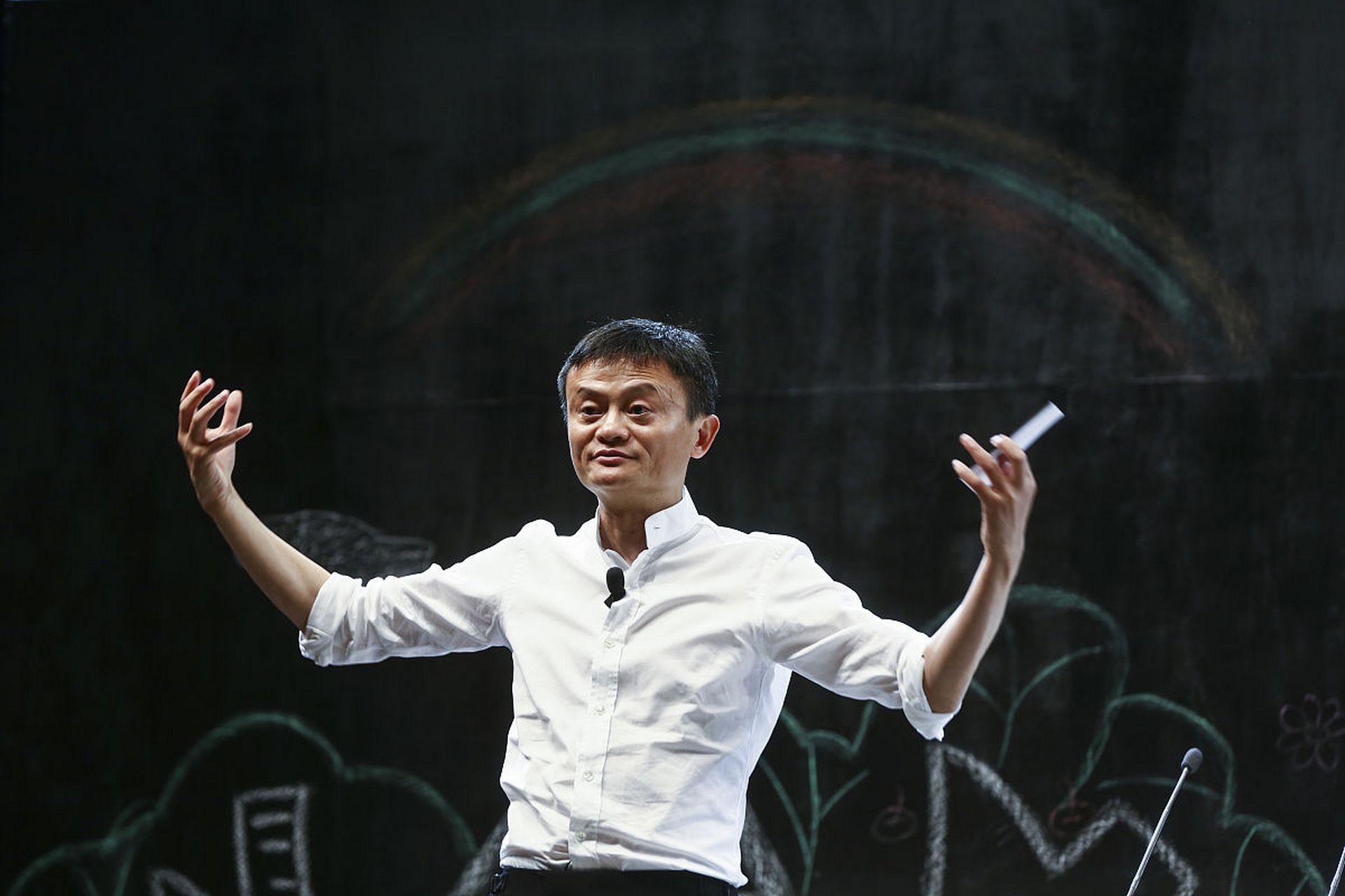 马云的这一举动引发网友热议,花呗借呗被关闭——真相揭秘  一则关于"