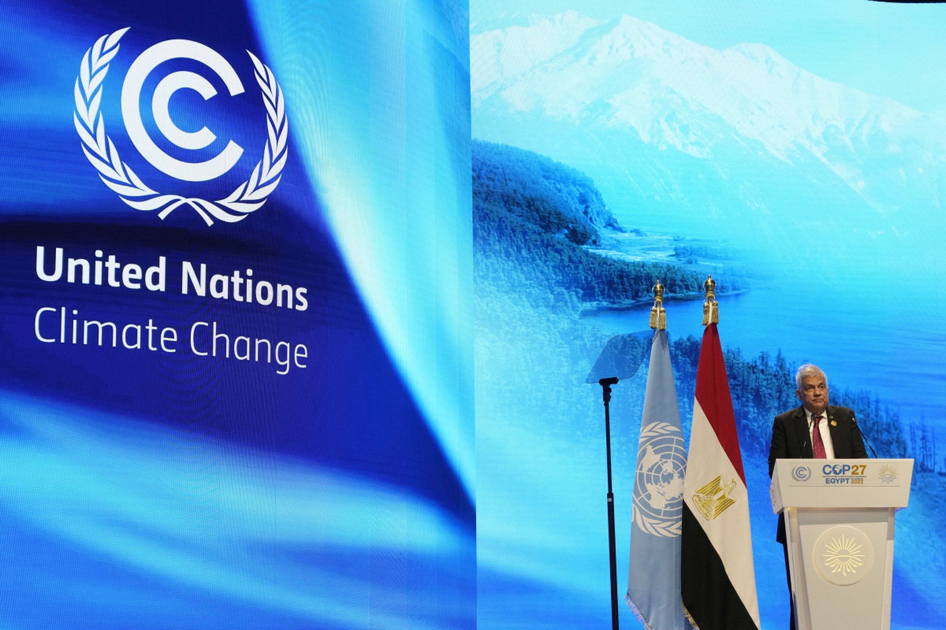 1995年1月1日(农历1994年12月1日),世界贸易组织成立 1995年1月1日