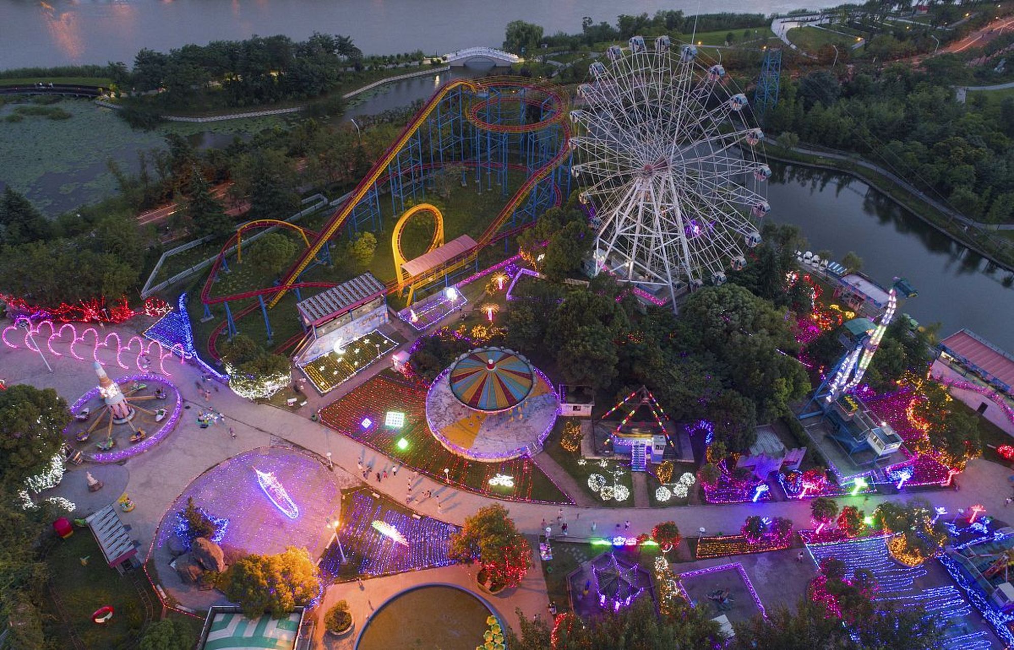 对于家庭和亲子游客来说,扬州梦幻之城的童趣乐园区将是您的不二选择.