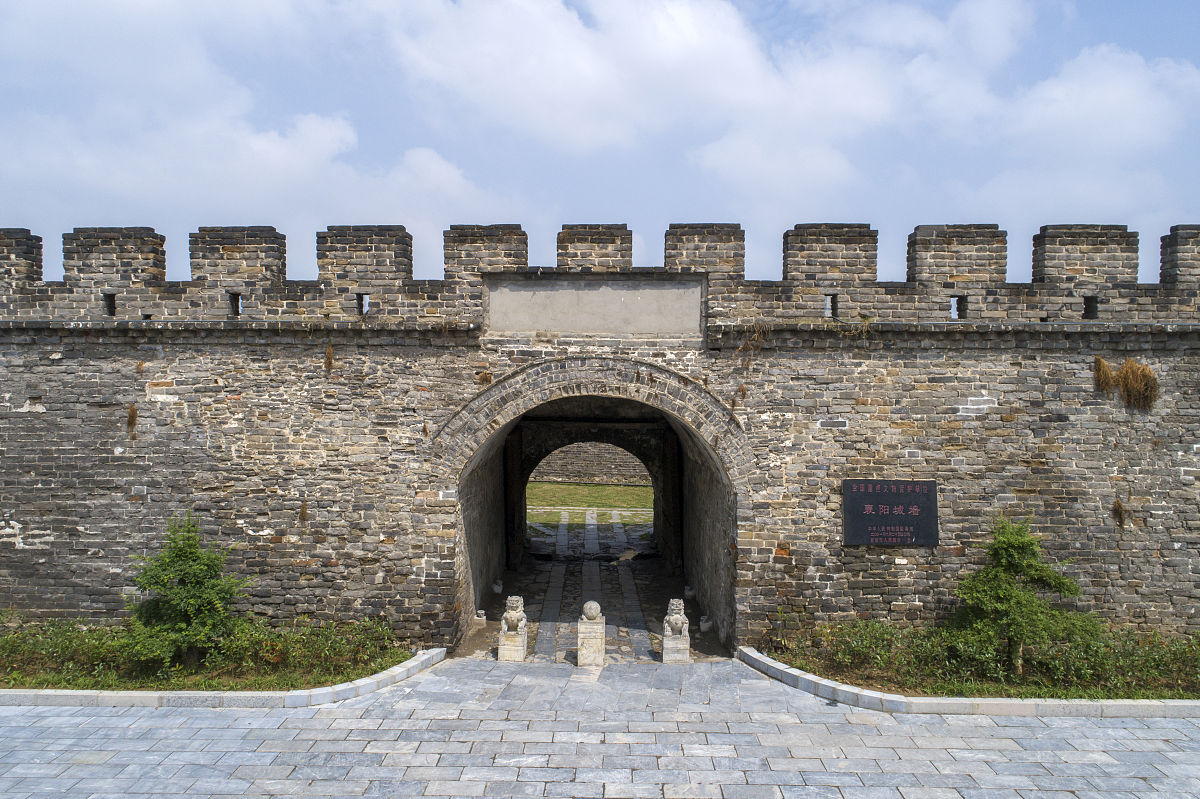 古代行军打仗,遇到城池不能绕过去走吗?