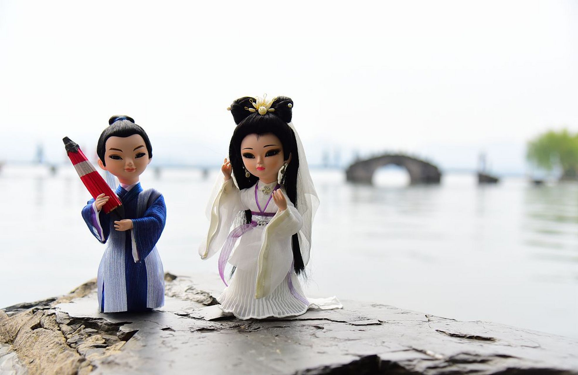 十年修得同船渡, 百年才修得共枕眠, 白娘子和许仙更是修了一千七百年