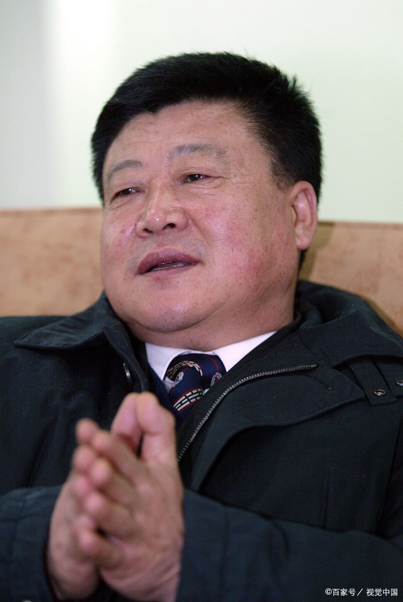 辽宁省盘锦市现代几位杰出企业家: 1,李维龙:辽宁兴隆大家庭商业集团