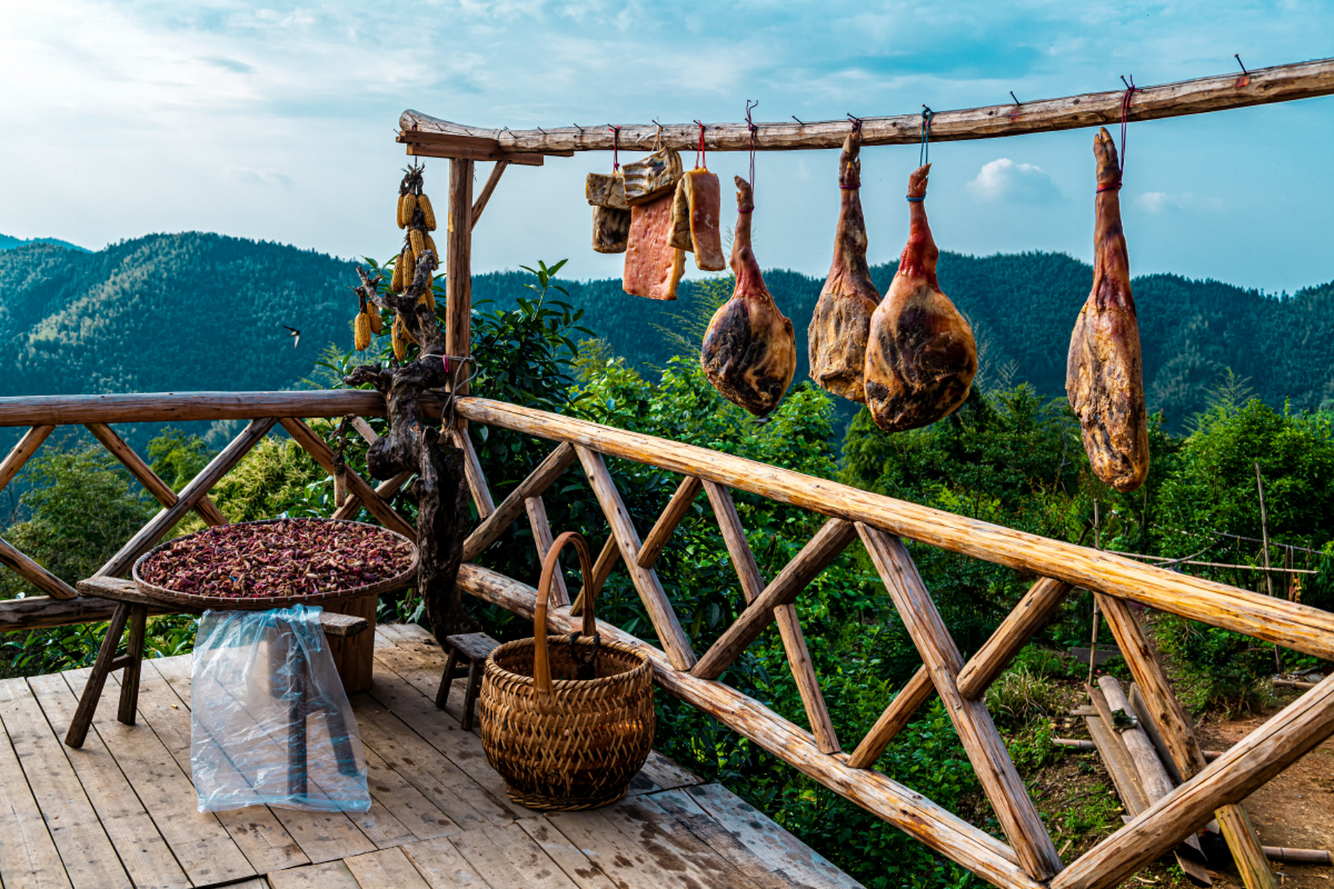 看这里～木梨硔村,位于安徽省,是安徽海拔最高的古村落.