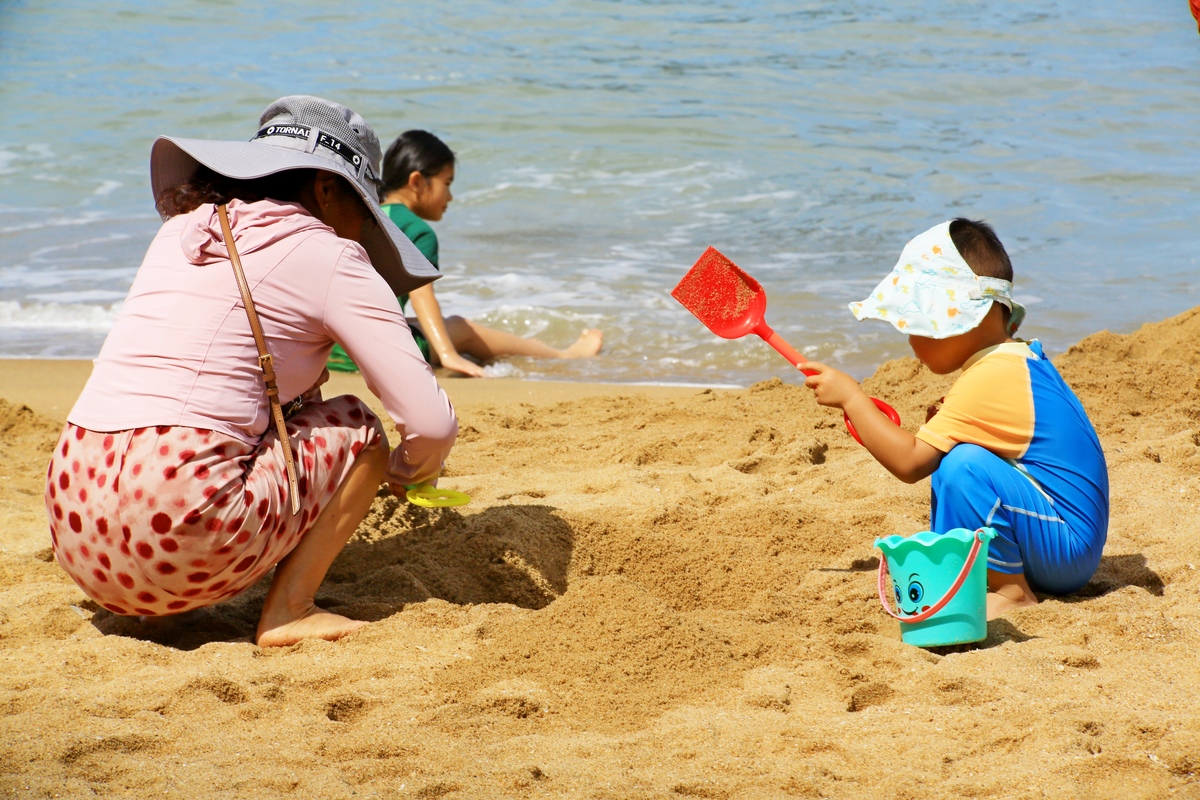 带娃去海边纠结平潭还是湄洲