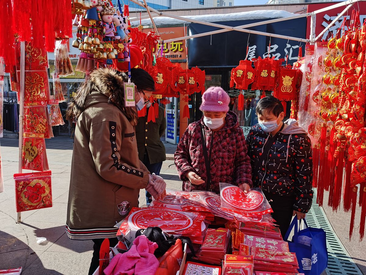 过年暴利小生意摆街卖什么好呢(过年暴利小生意摆街卖什么好呢视频)