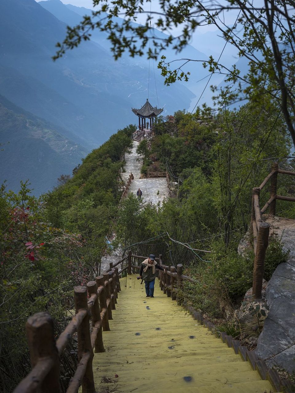 上堡梯田风景区图片