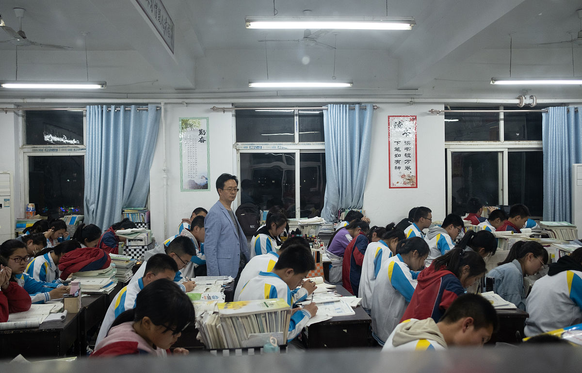 安荣村有七个同学考入了山阴中学