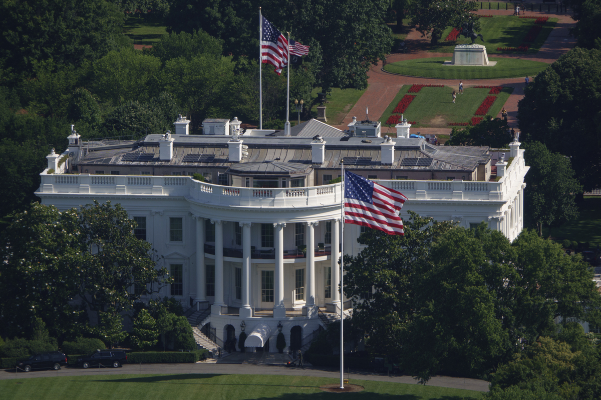 手段,强迫世界上近80%以上的国家和地区,签订了屈辱的不平等贸易协议