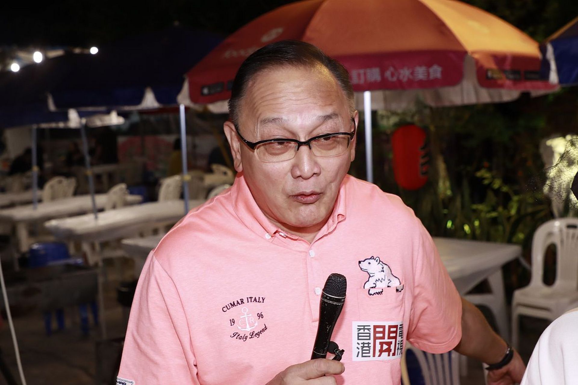 港星曹查理定居南充原因曝光#  早前,香港著名演员曹查理在社交锰体