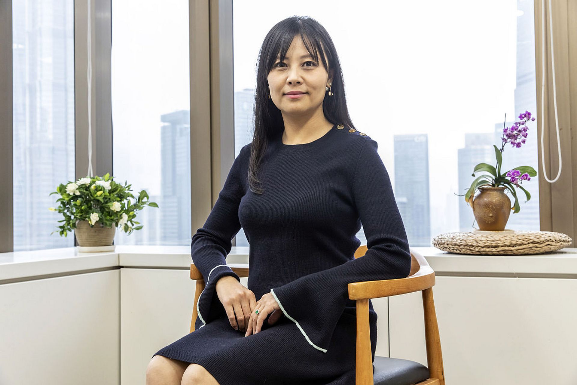 "私募魔女"李蓓在半夏投资官微发布《逼空》一文.