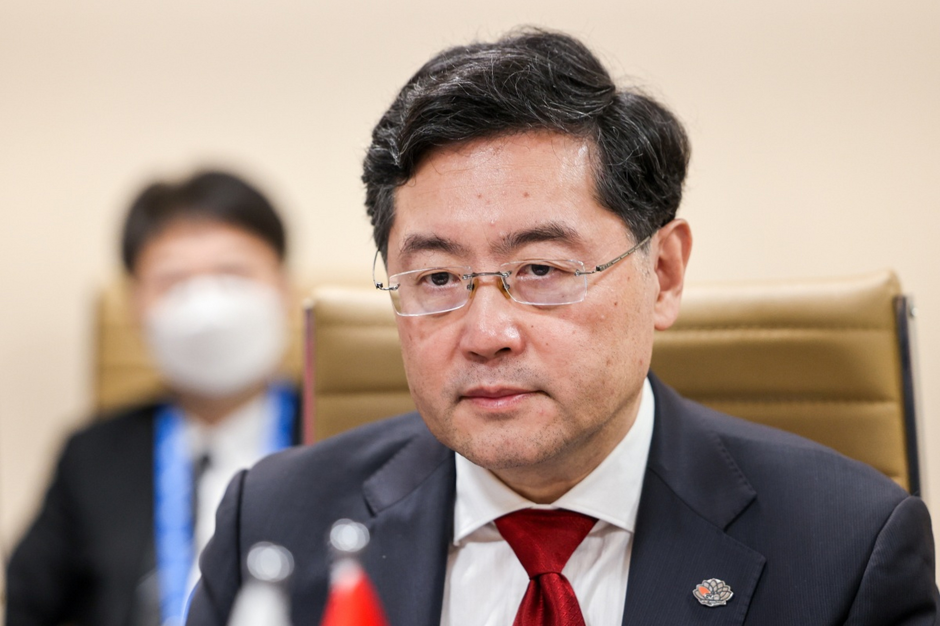 北京,5月5日塔斯社,中国外交部长秦刚在果阿州会见俄罗斯外长拉夫罗夫