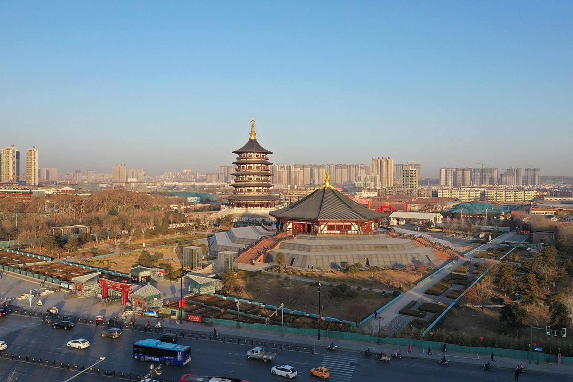 如果我说洛阳是算全国古都城市当中最不没落的城市,你相信吗?