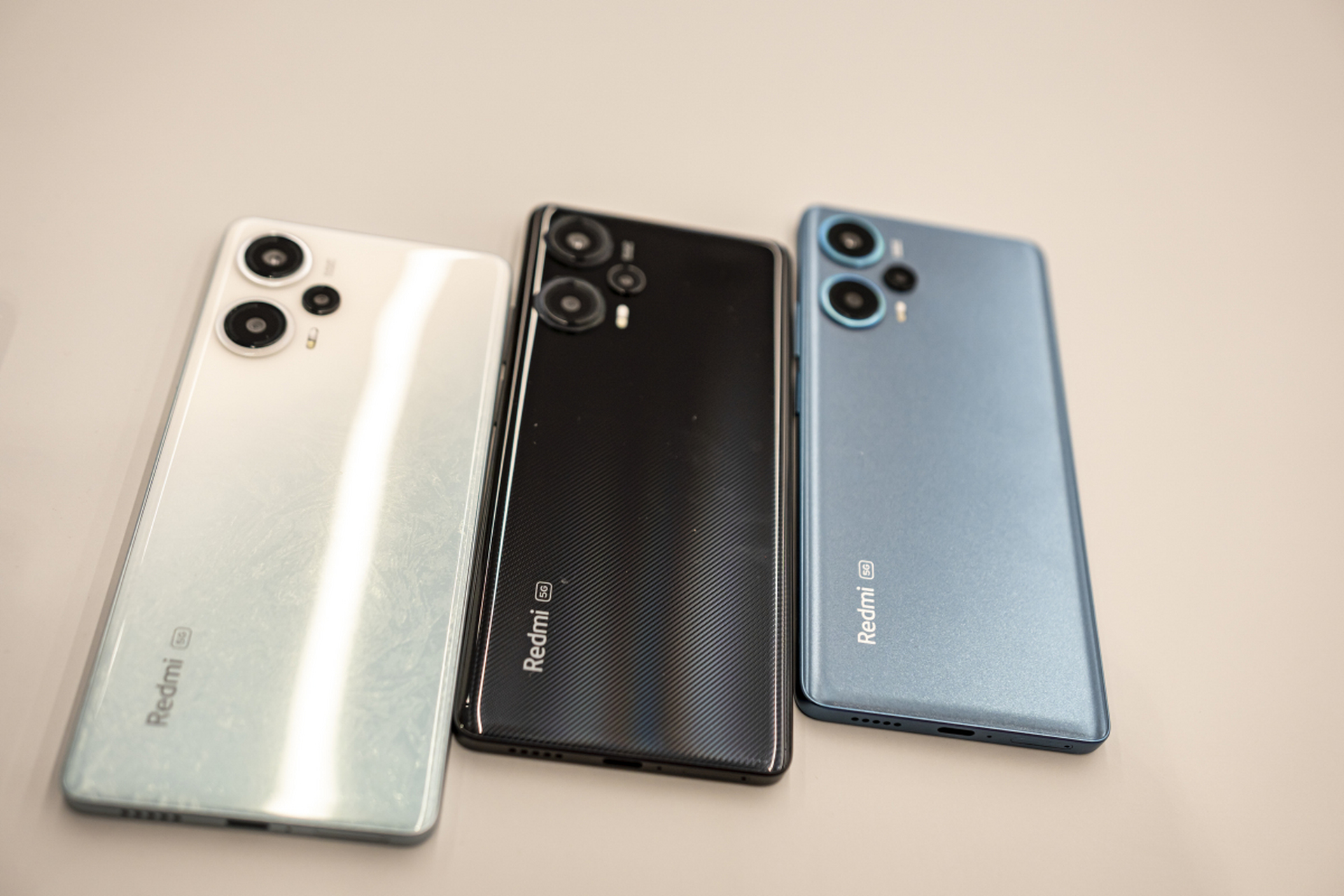 为了买手机,我可是做了不少功课:  红米 note 12 turbo采用侧面指纹