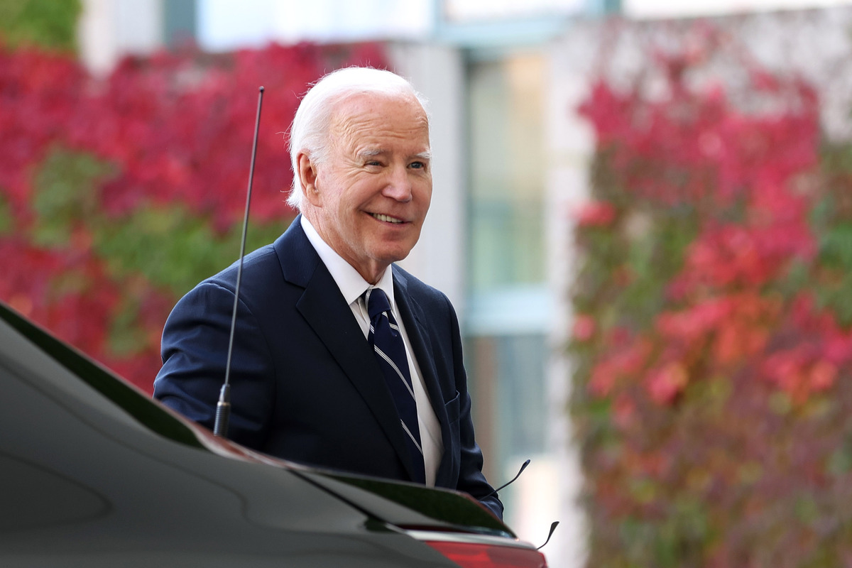 佩洛西和奥巴马合流逼迫拜登下去想推其他人上,登马上自己单方面官宣