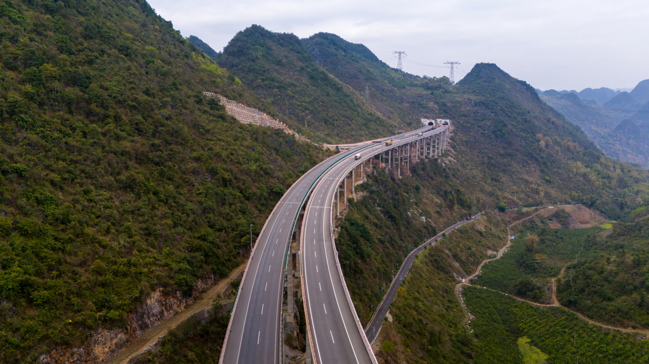 大别山高速图片