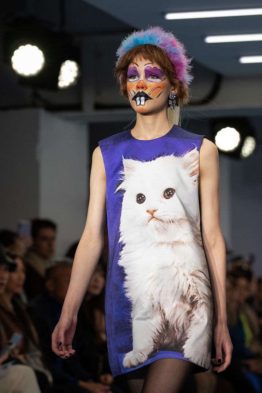 时尚分享:『时尚印花精选:动物图案赋予服装活力四溢的时尚力量』 在